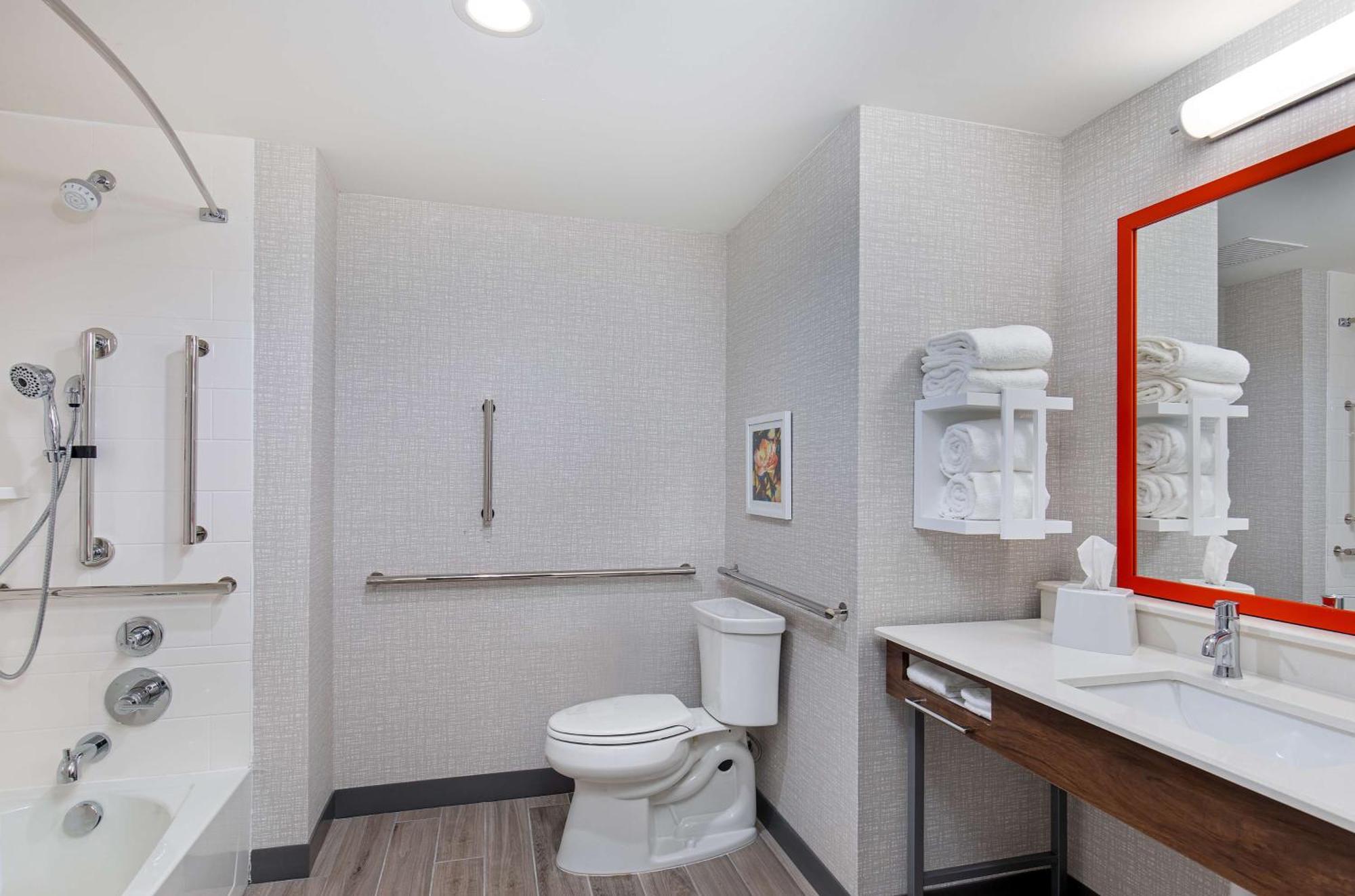 Hampton Inn Albertville, Al מראה חיצוני תמונה